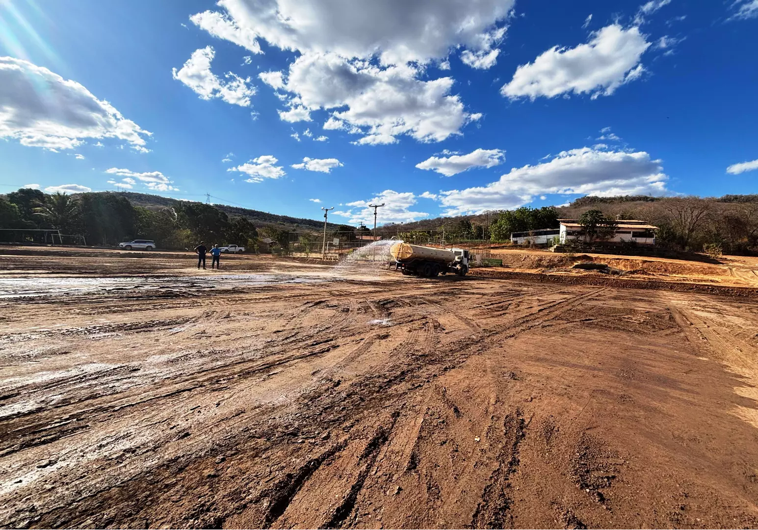 Prefeitura de Barreiras inicia preparativos para o Campeonato Rural 2025 com melhorias nos campos de futebol